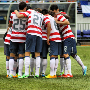 Screen Shot 2013 07 22 at 5.47.58 PM 300x298 U.S. defeat El Salvador, Advance to Semis