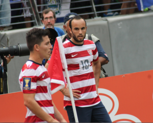 Screen Shot 2013 07 22 at 5.51.25 PM 300x242 U.S. defeat El Salvador, Advance to Semis